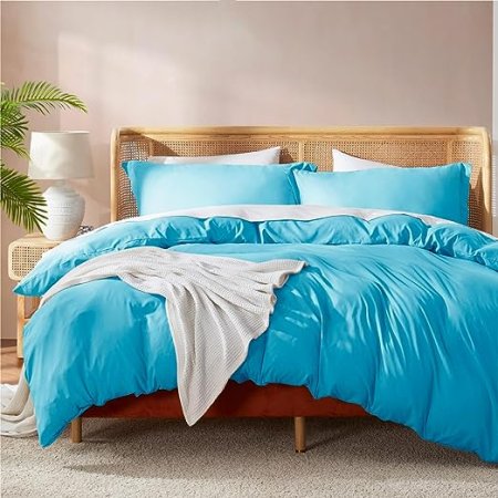 Duvet cover and pillow case set for beds of all sizes